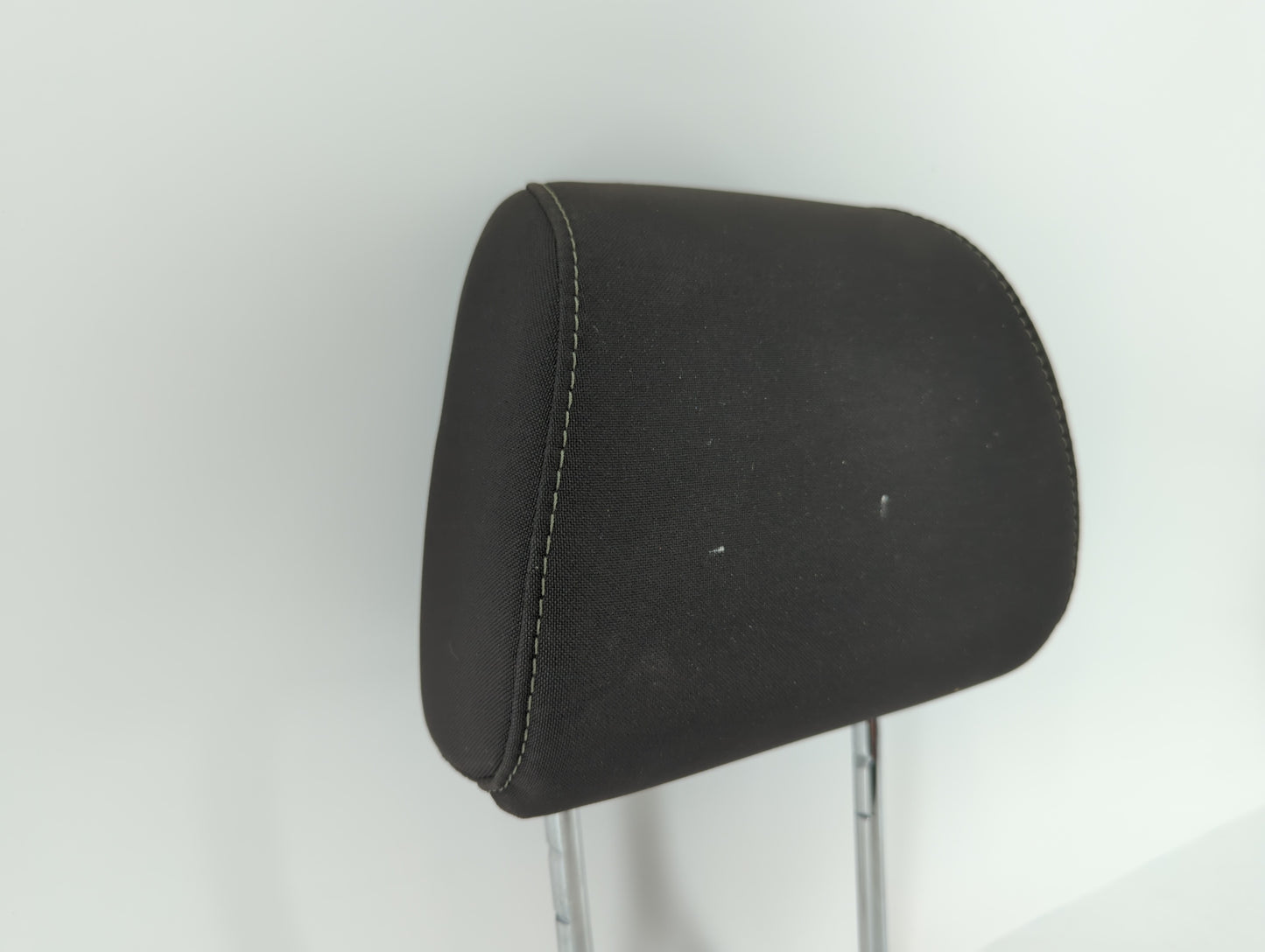 2015-2018 Ford Focus Headrest Head Rest Front Driver Passenger Seat Fits Fits 2015 2016 2017 2018 OEM Used Auto Parts - Oemu