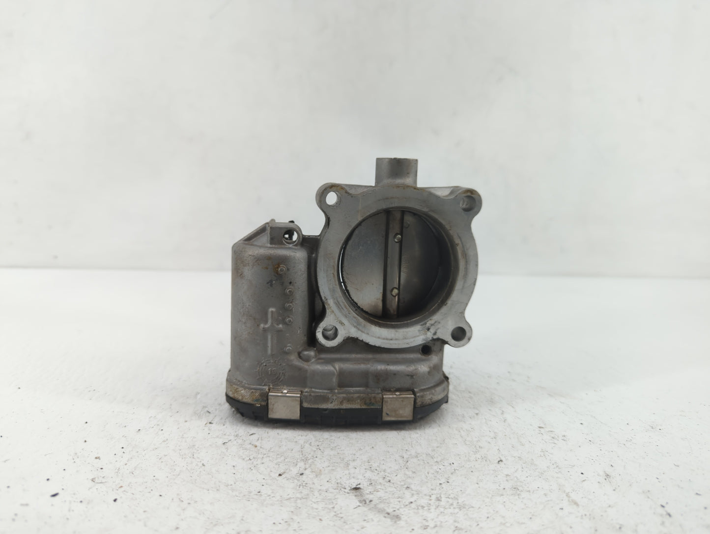 2014-2018 Ford Focus Throttle Body P/N:0 280 750 566 DS7E-9F991-BB Fits Fits 2014 2015 2016 2017 2018 2019 OEM Used Auto Par