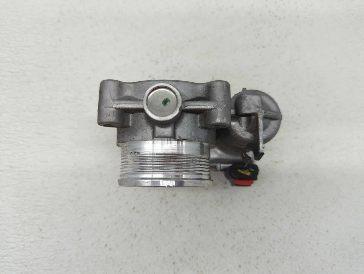 2014-2018 Ford Focus Throttle Body P/N:0 280 750 566 DS7E-9F991-BB Fits Fits 2014 2015 2016 2017 2018 2019 OEM Used Auto Par