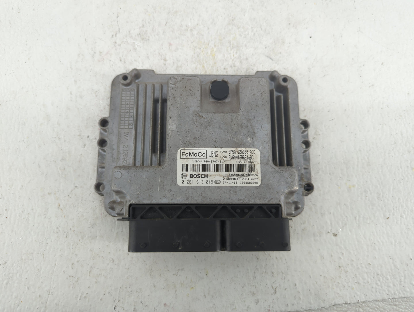 2016-2018 Ford Focus PCM Engine Control Computer ECU ECM PCU OEM P/N:RMFV6A-12A650-CA EM5A-12A650-ACC Fits Fits 2016 2017 20