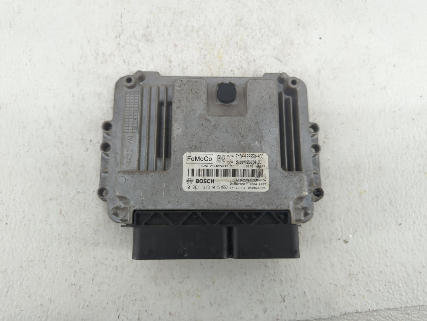 2016-2018 Ford Focus PCM Engine Control Computer ECU ECM PCU OEM P/N:RMFV6A-12A650-CA EM5A-12A650-ACC Fits Fits 2016 2017 20