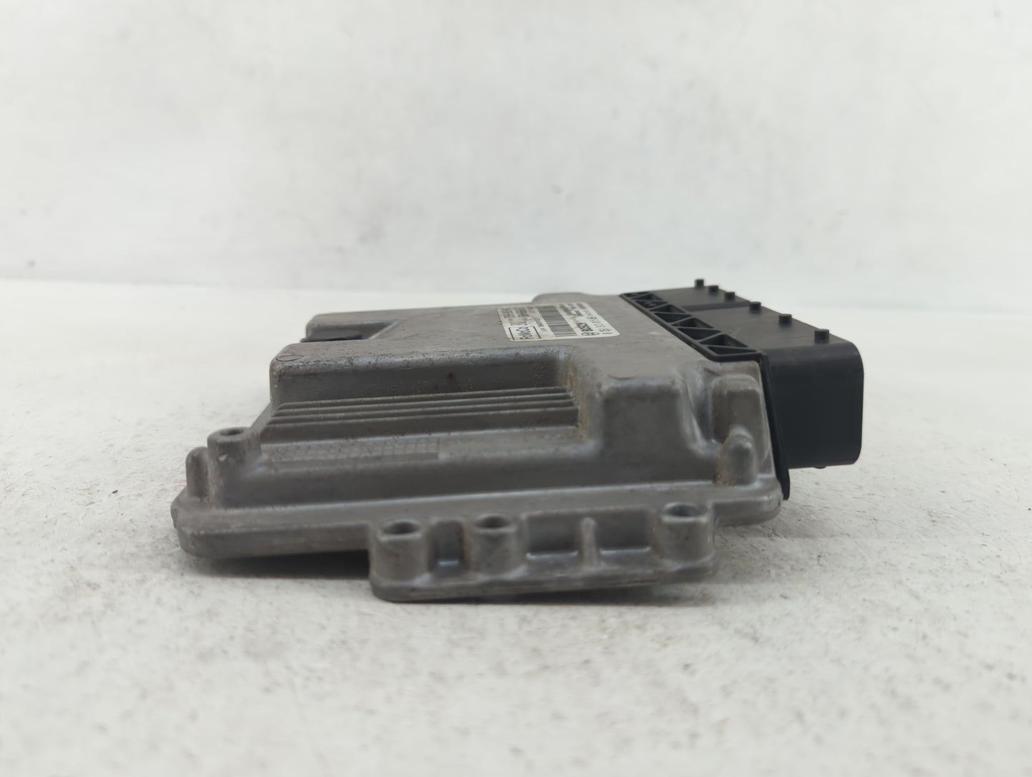 2016-2018 Ford Focus PCM Engine Control Computer ECU ECM PCU OEM P/N:RMFV6A-12A650-CA EM5A-12A650-ACC Fits Fits 2016 2017 20