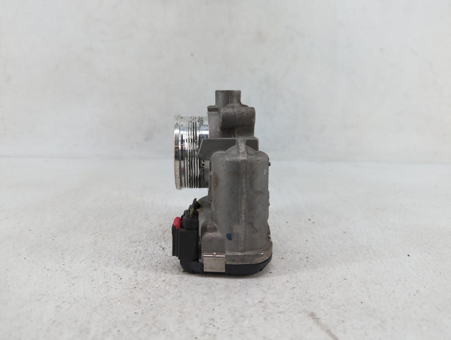 2014-2018 Ford Focus Throttle Body P/N:DS7E-9F991-BB Fits Fits 2014 2015 2016 2017 2018 2019 OEM Used Auto Parts - Oemusedau