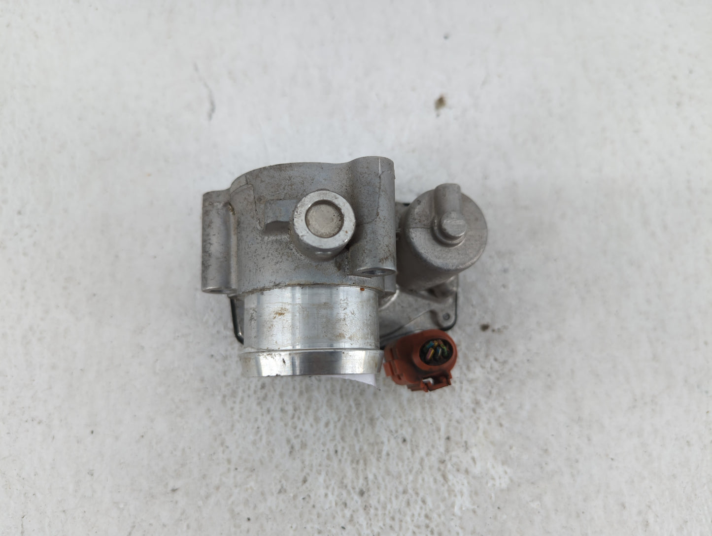 2015-2018 Ford Focus Throttle Body P/N:CM5G-9F991-FC CM5G-9F991-GA Fits Fits 2014 2015 2016 2017 2018 OEM Used Auto Parts - 