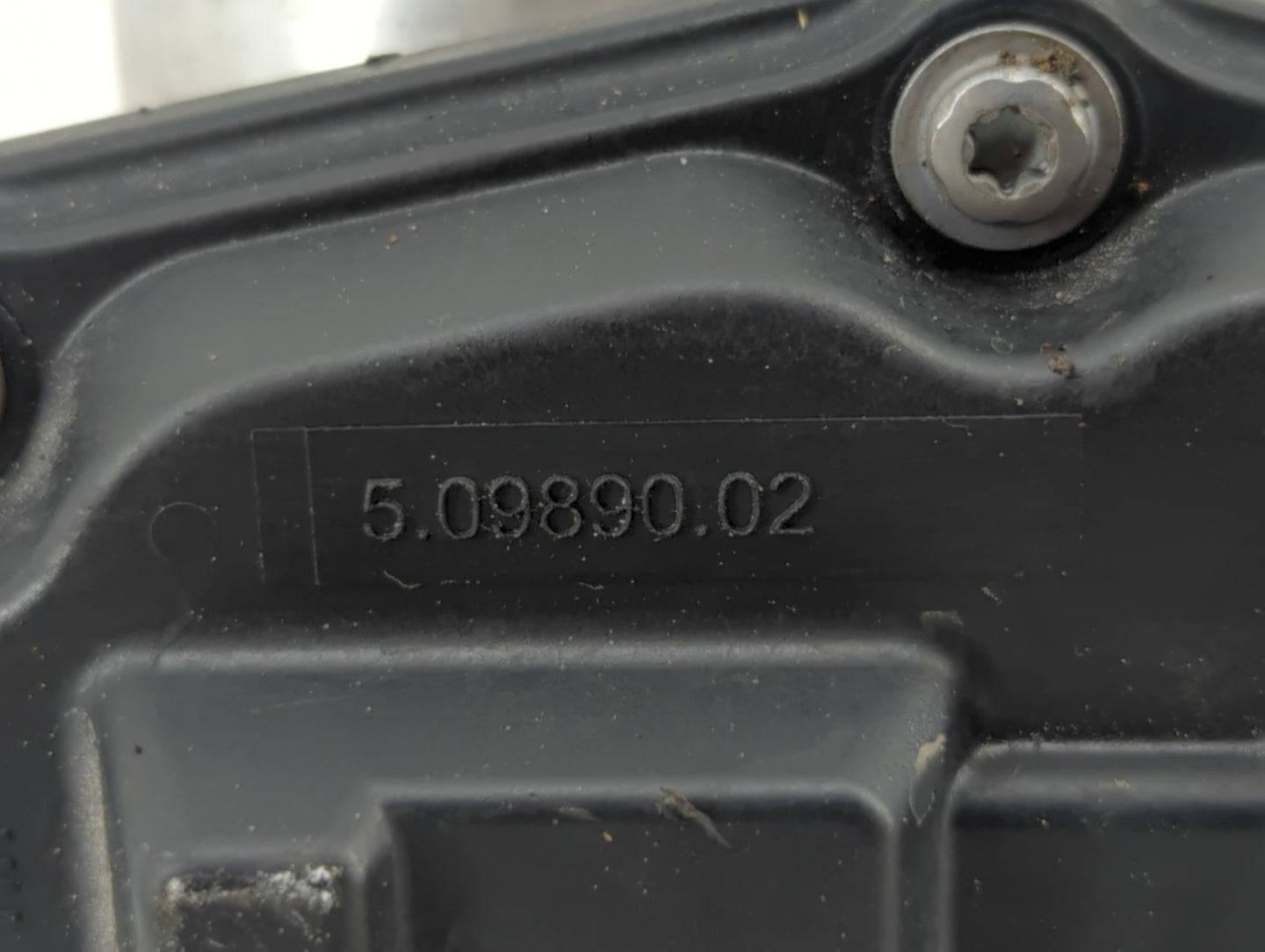 2015-2018 Ford Focus Throttle Body P/N:CM5G-9F991-FC CM5G-9F991-GA Fits Fits 2014 2015 2016 2017 2018 OEM Used Auto Parts - 