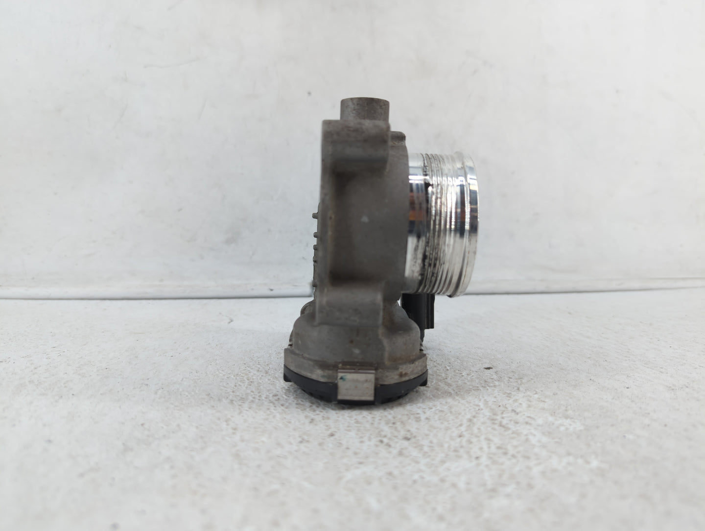 2014-2018 Ford Focus Throttle Body P/N:DS7E-9F991-BB Fits Fits 2014 2015 2016 2017 2018 2019 OEM Used Auto Parts - Oemusedau