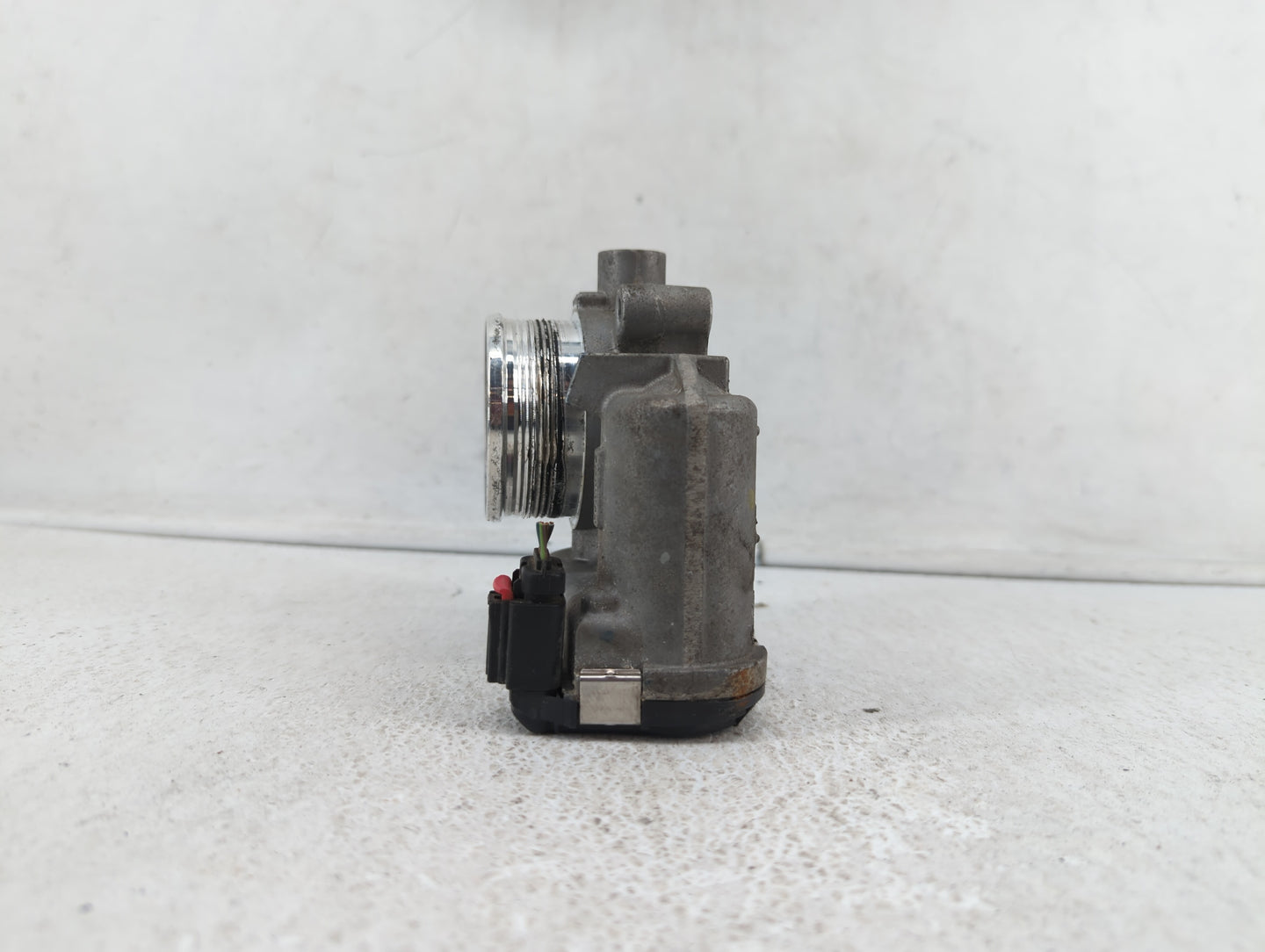 2014-2018 Ford Focus Throttle Body P/N:DS7E-9F991-BB Fits Fits 2014 2015 2016 2017 2018 2019 OEM Used Auto Parts - Oemusedau