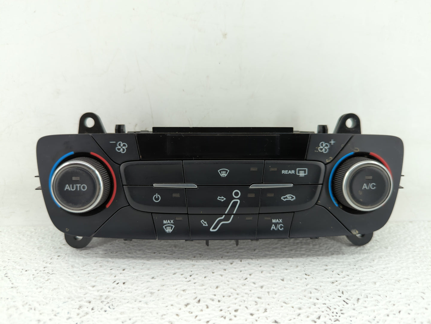 2015-2018 Ford Focus Climate Control Module Temperature AC/Heater Replacement P/N:F1ET-18C612-AG F1ET-18C612-CJ Fits OEM Use