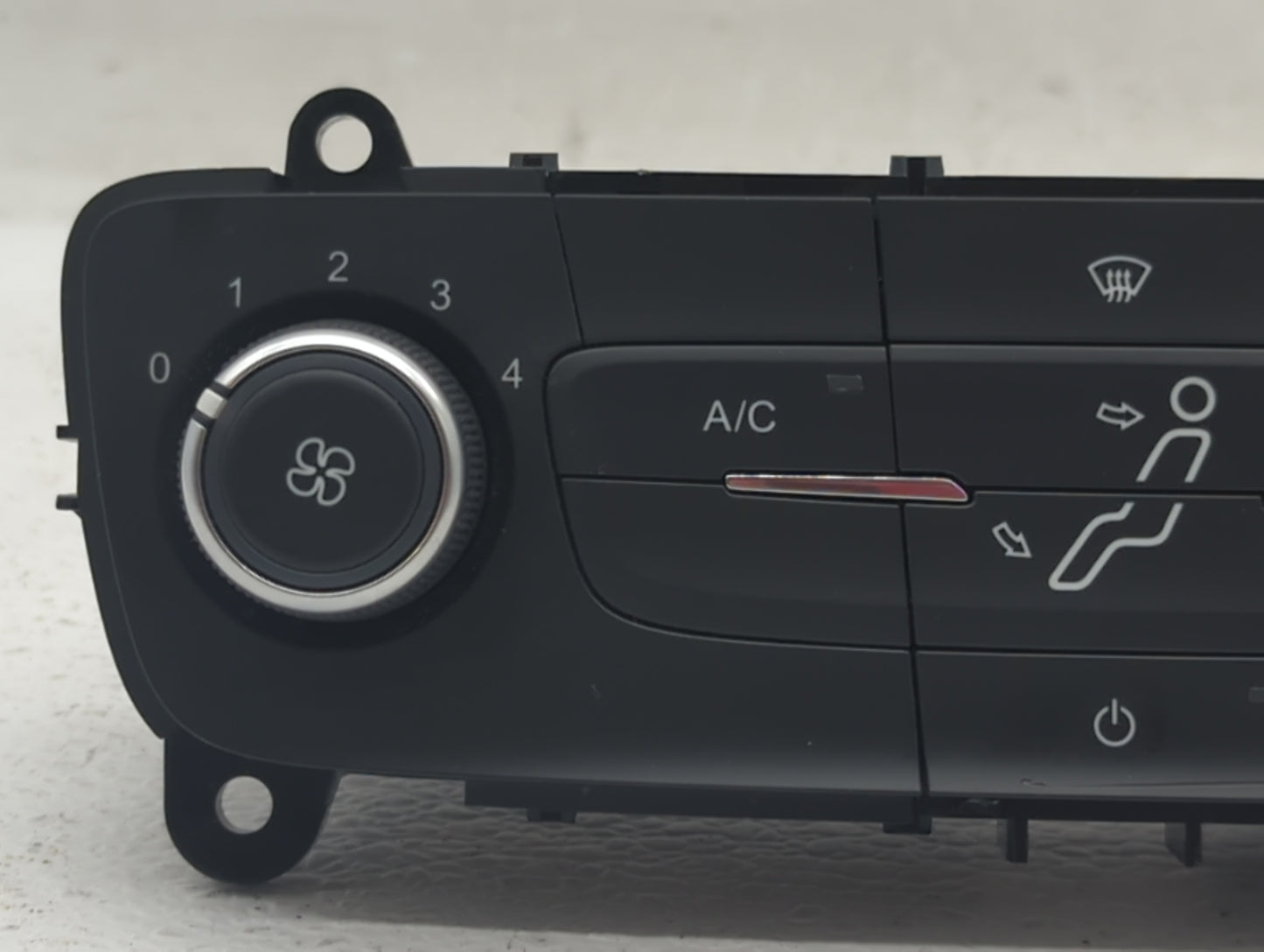 2015-2018 Ford Focus Climate Control Module Temperature AC/Heater Replacement P/N:F1ET-19980-JG F1ET-19980-JJ Fits OEM Used 