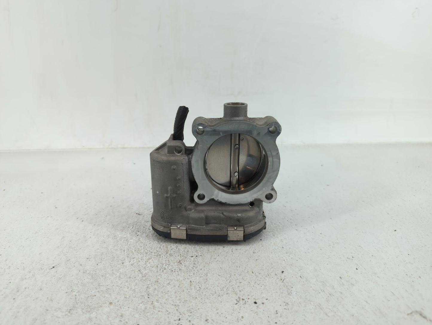 2014-2018 Ford Focus Throttle Body P/N:DS7E-9F991-BD DS7E-9F991-BB Fits Fits 2014 2015 2016 2017 2018 2019 2020 2021 2022 OE