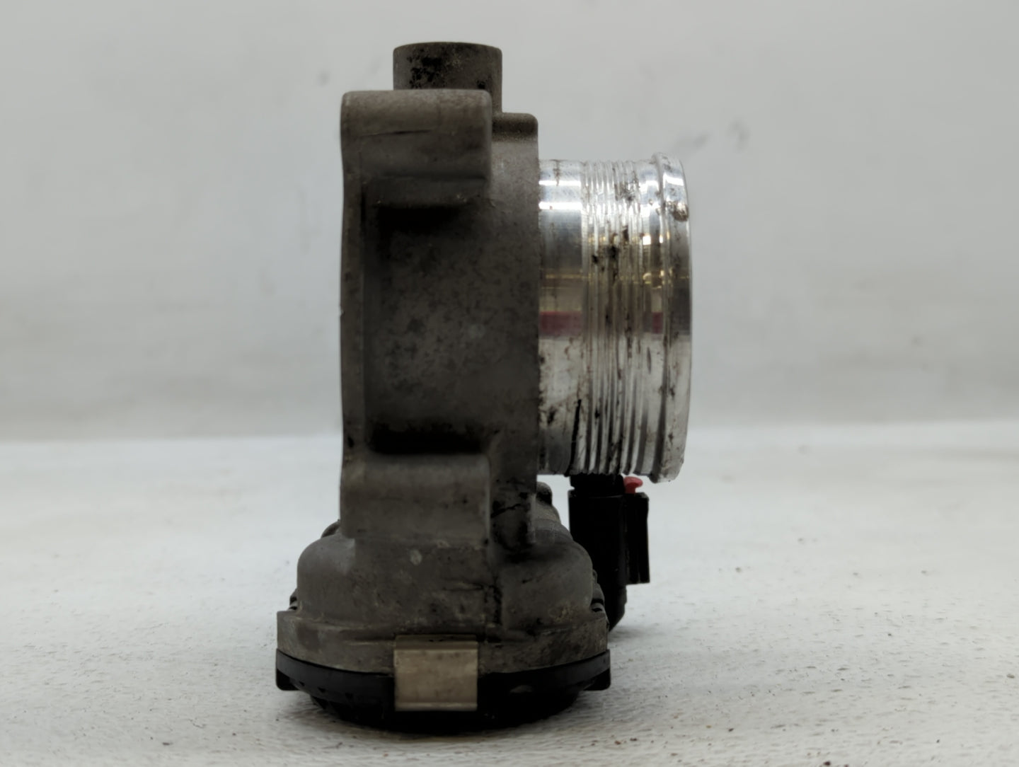 2014-2018 Ford Focus Throttle Body P/N:DS7E-9F991-BD DS7E-9F991-BB Fits Fits 2014 2015 2016 2017 2018 2019 2020 2021 2022 OE