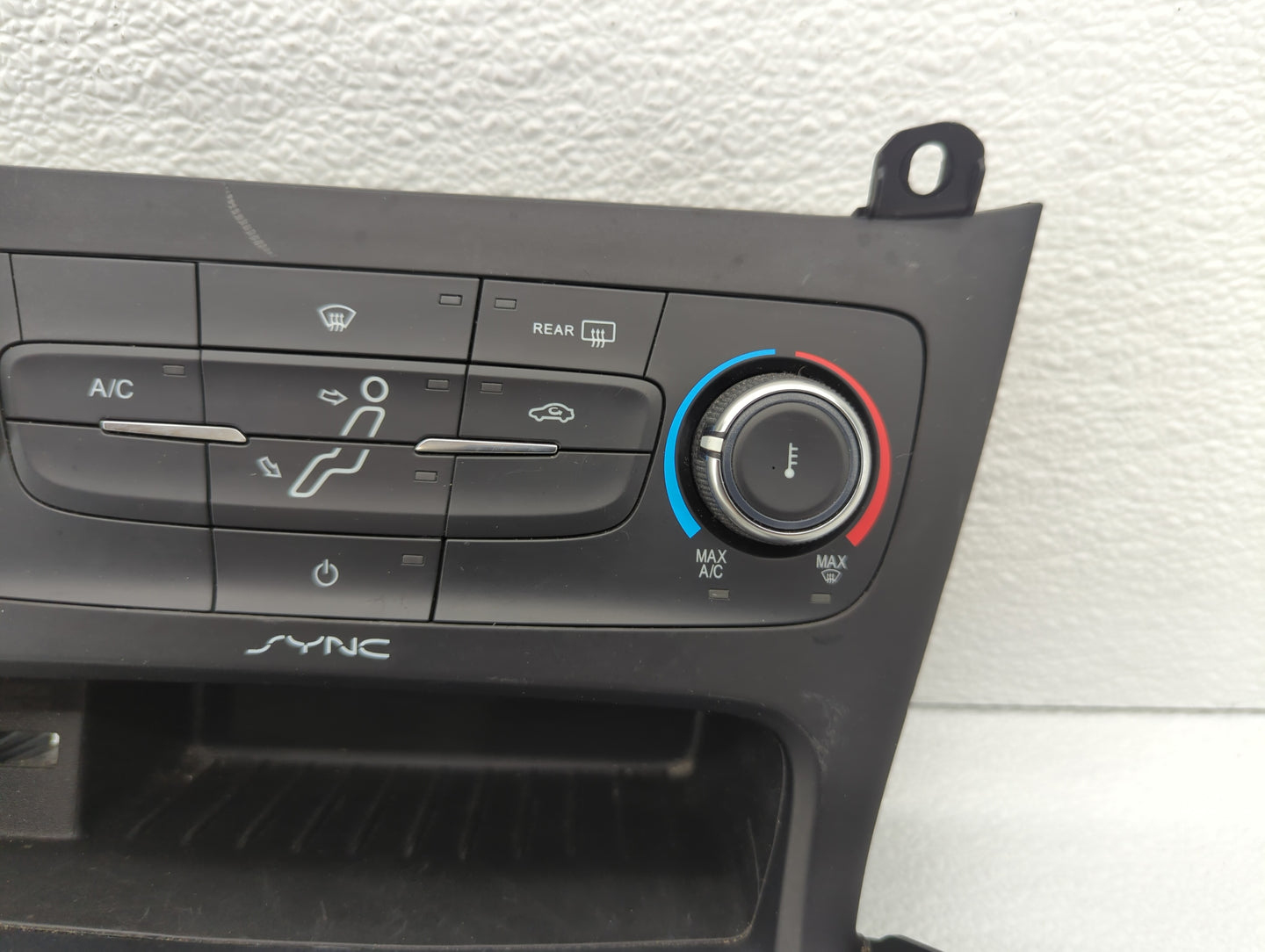 2015-2018 Ford Focus Climate Control Module Temperature AC/Heater Replacement P/N:F1ET-19980-JG F1ET-19980-JJ Fits OEM Used 