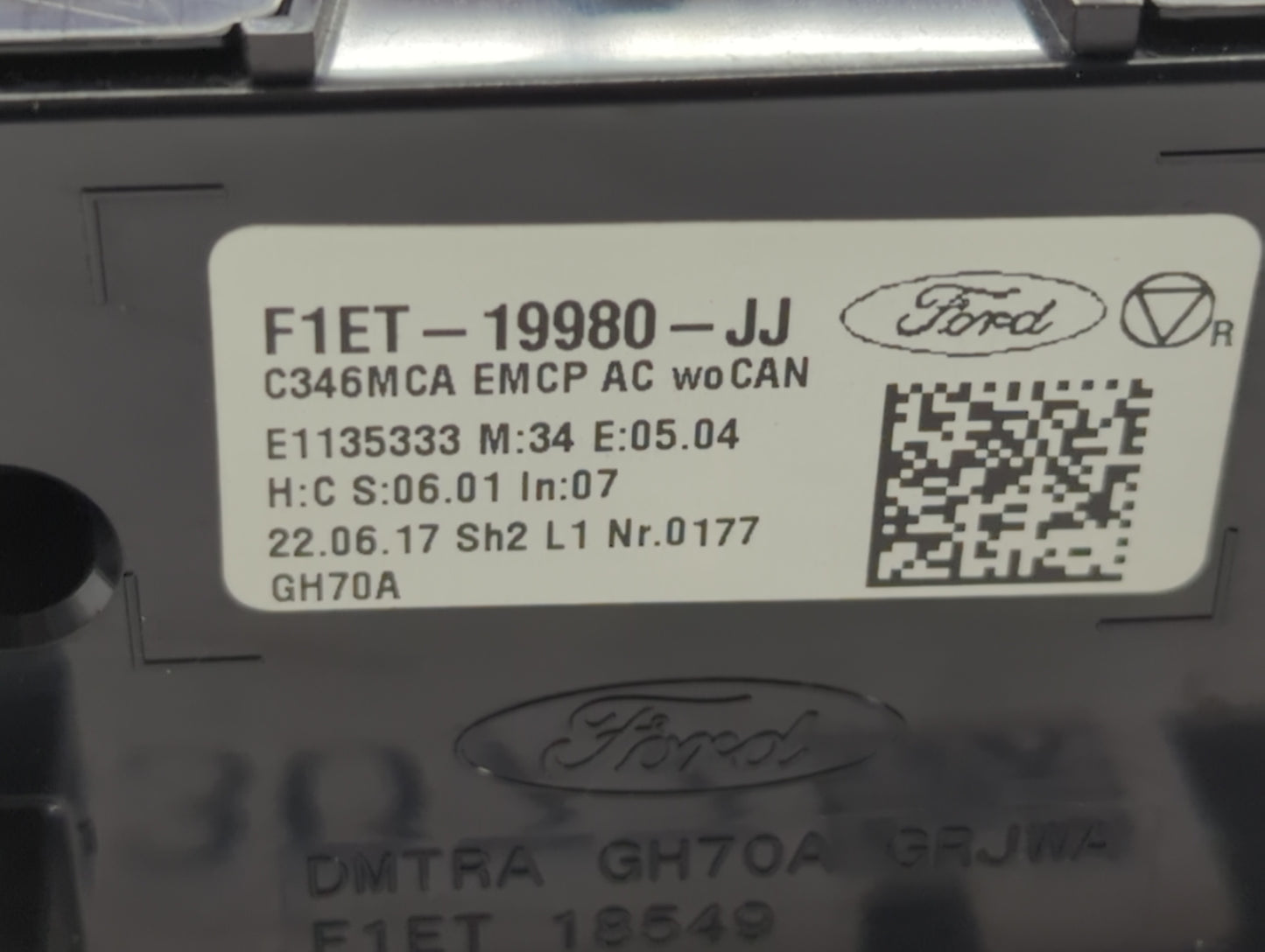 2015-2018 Ford Focus Climate Control Module Temperature AC/Heater Replacement P/N:F1ET-19980-JG F1ET-19980-JJ Fits OEM Used 