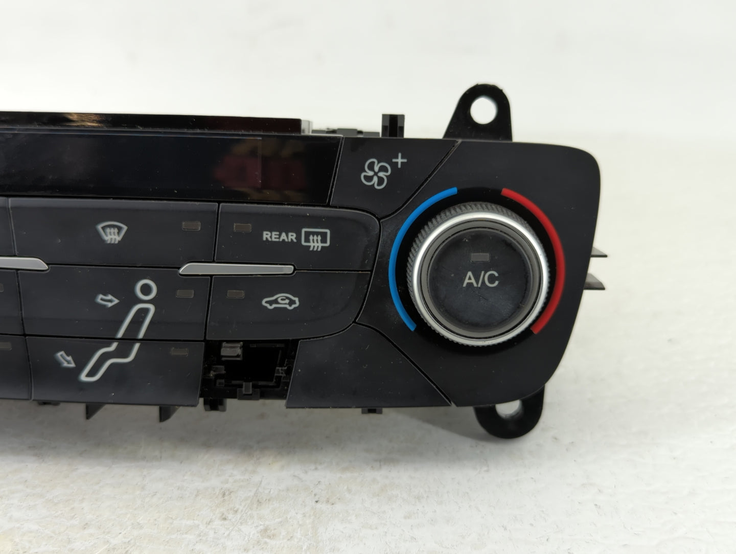 2015-2018 Ford Focus Climate Control Module Temperature AC/Heater Replacement P/N:F1ET-18C612-AJ J1ET18K811KA Fits OEM Used 