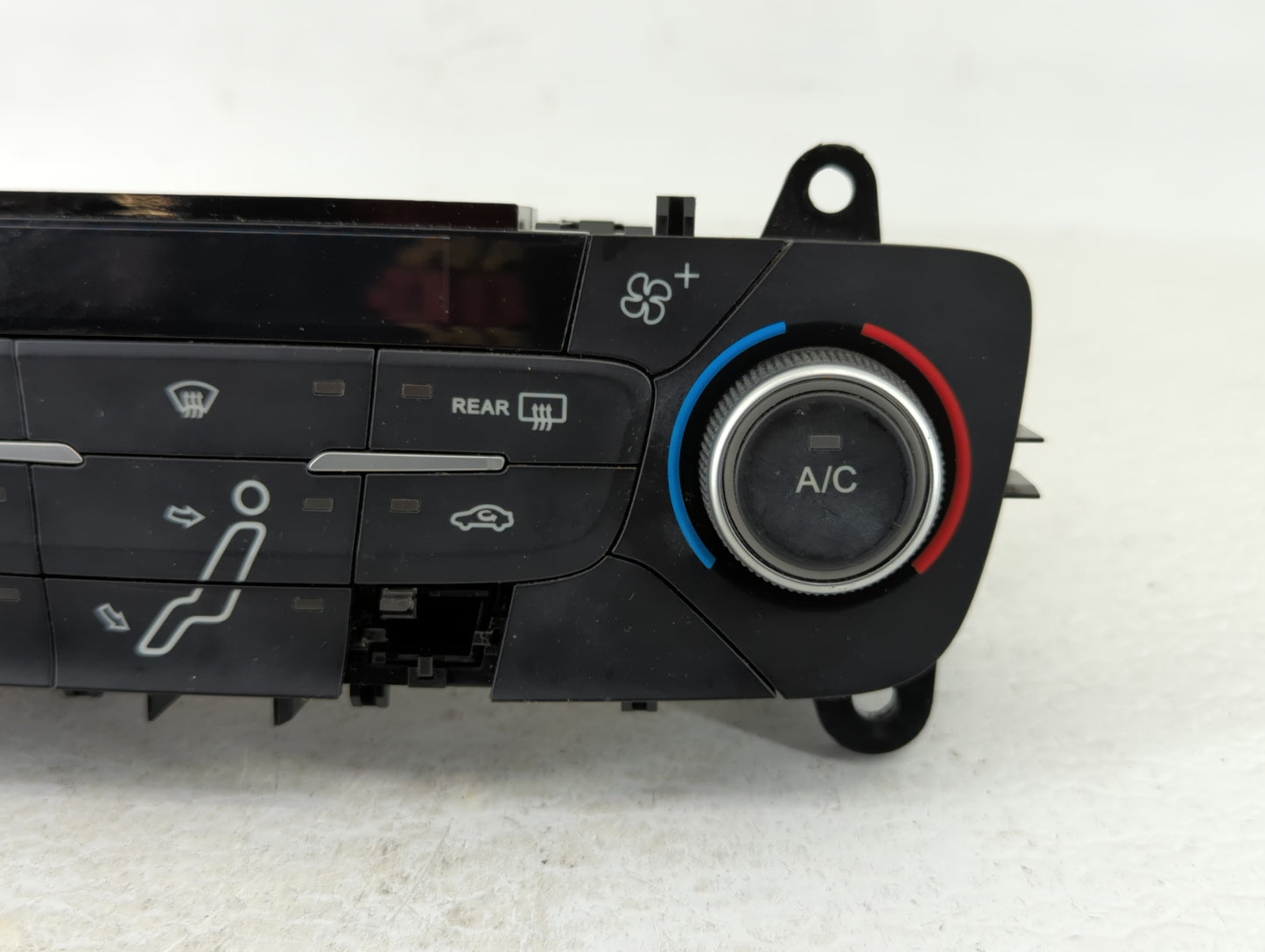 2015-2018 Ford Focus Climate Control Module Temperature AC/Heater Replacement P/N:F1ET-18C612-AJ J1ET18K811KA Fits OEM Used 