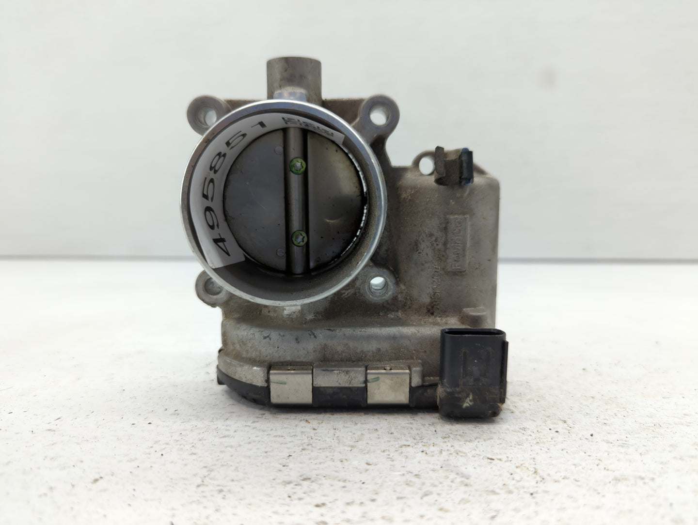 2014-2018 Ford Focus Throttle Body P/N:DS7E-9F991-BB Fits Fits 2014 2015 2016 2017 2018 2019 2020 2021 2022 OEM Used Auto Pa