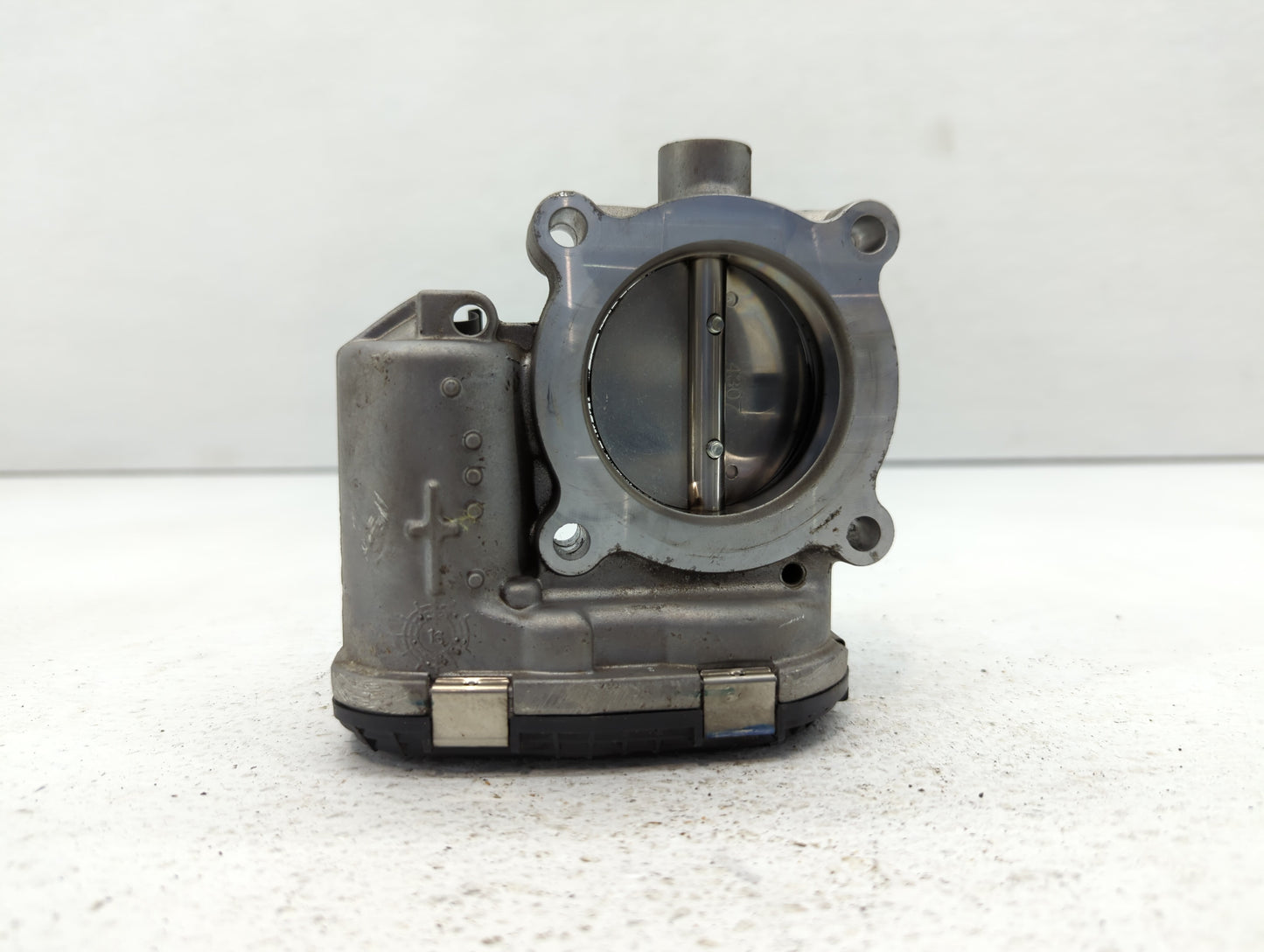 2014-2018 Ford Focus Throttle Body P/N:DS7E-9F991-BB Fits Fits 2014 2015 2016 2017 2018 2019 2020 2021 2022 OEM Used Auto Pa