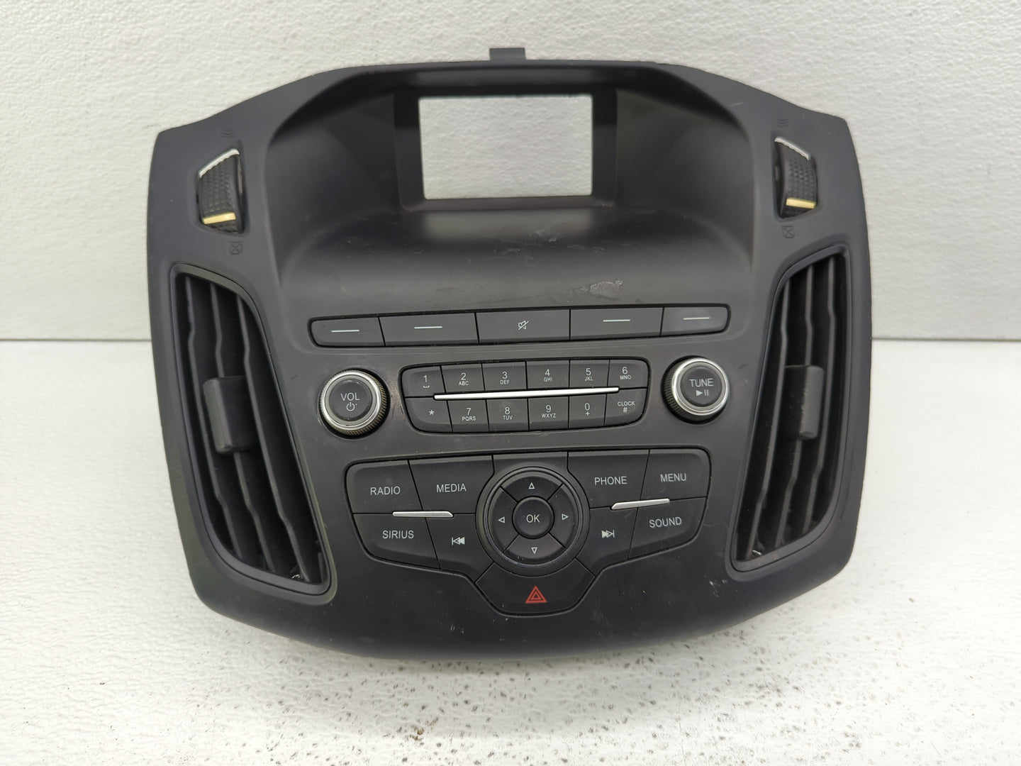 2015-2018 Ford Focus Radio Control Panel - Oemusedautoparts1.com