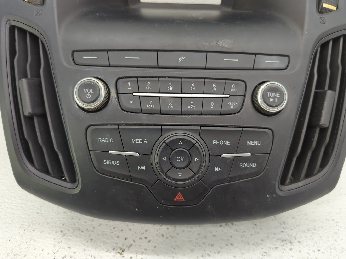 2015-2018 Ford Focus Radio Control Panel - Oemusedautoparts1.com