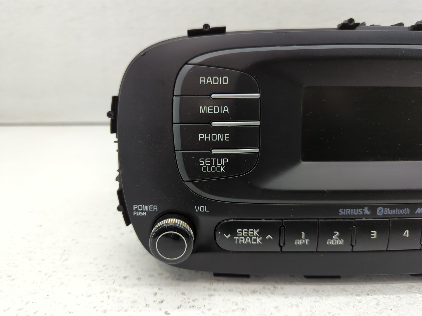 2016-2018 Ford Focus Radio AM FM Cd Player Receiver Replacement P/N:96170B2090CA Fits Fits 2016 2017 2018 OEM Used Auto Part