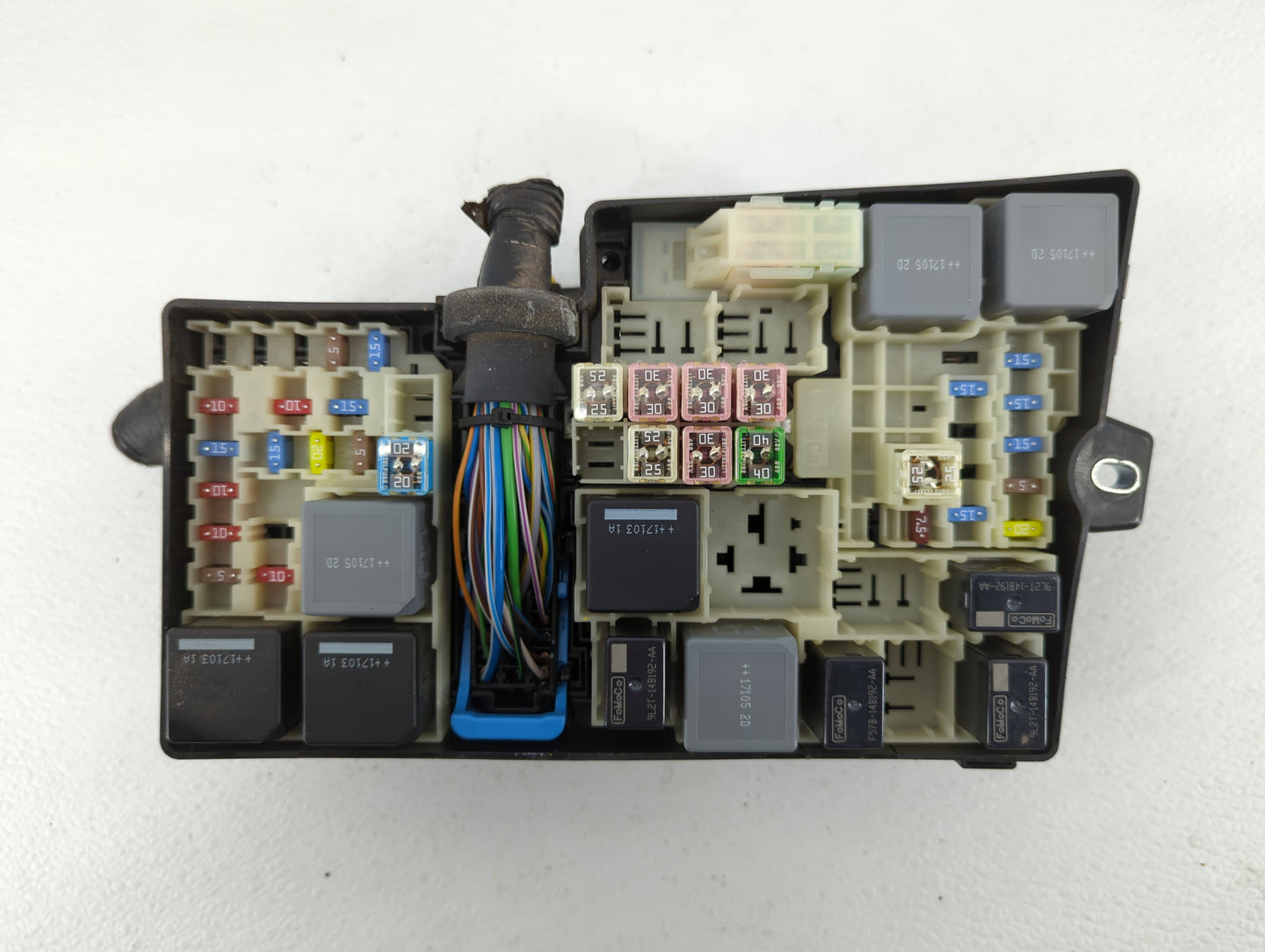 2017-2018 Ford Focus Fusebox Fuse Box Panel Relay Module P/N:AV6T-14A067-AD Fits Fits 2017 2018 OEM Used Auto Parts - Oemuse
