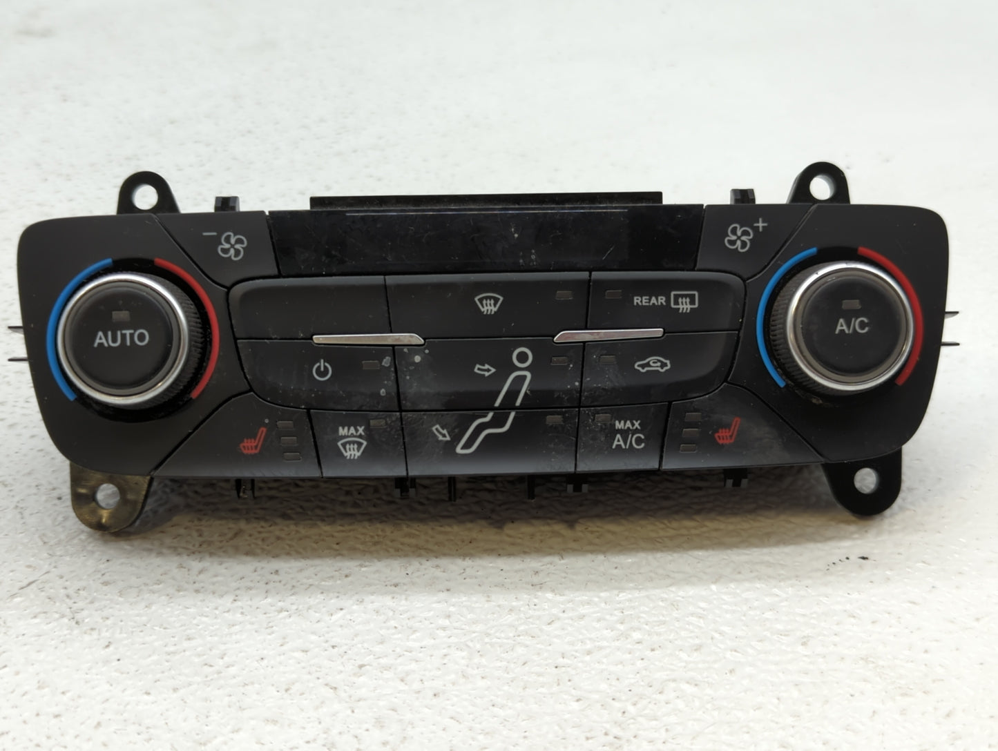 2015-2018 Ford Focus Climate Control Module Temperature AC/Heater Replacement P/N:F1ET-18C612-FH Fits Fits 2015 2016 2017 20