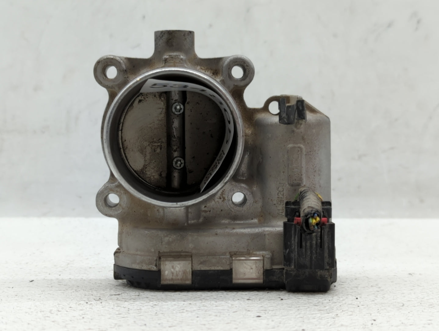 2014-2018 Ford Focus Throttle Body P/N:DS7E-9F991-BB Fits Fits 2014 2015 2016 2017 2018 2019 2020 2021 2022 OEM Used Auto Pa