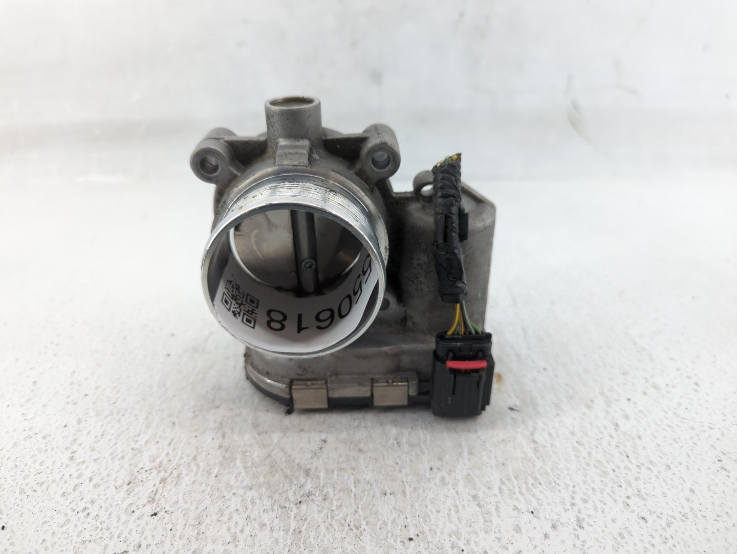 2014-2018 Ford Focus Throttle Body P/N:DS7E-9F991-BB Fits Fits 2014 2015 2016 2017 2018 2019 2020 2021 2022 OEM Used Auto Pa