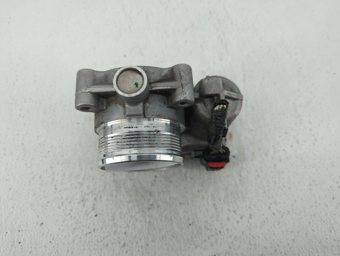 2014-2018 Ford Focus Throttle Body P/N:DS7E-9F991-BB Fits Fits 2014 2015 2016 2017 2018 2019 2020 2021 2022 OEM Used Auto Pa