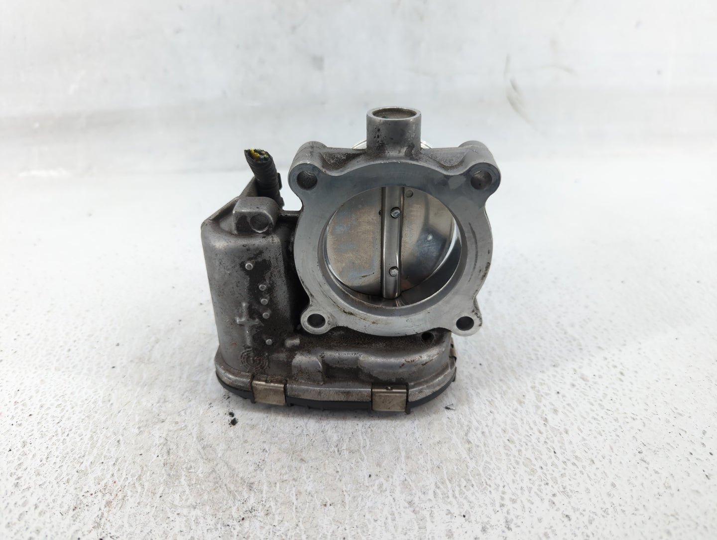 2014-2018 Ford Focus Throttle Body P/N:DS7E-9F991-BB Fits Fits 2014 2015 2016 2017 2018 2019 2020 2021 2022 OEM Used Auto Pa
