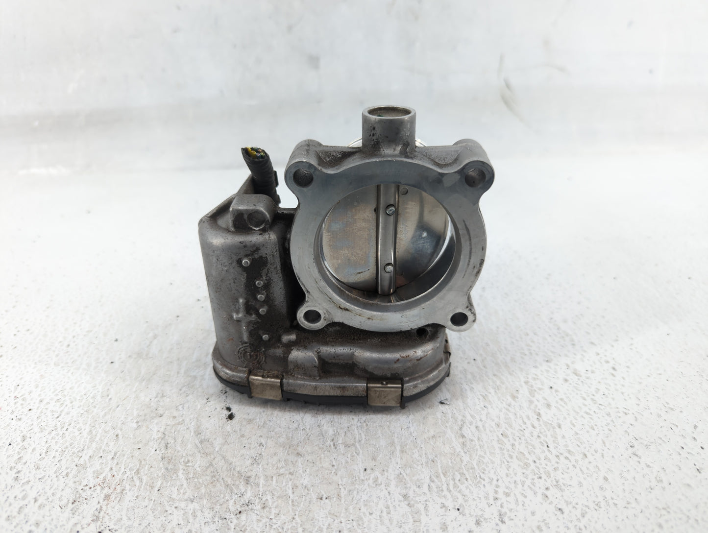 2014-2018 Ford Focus Throttle Body P/N:DS7E-9F991-BB Fits Fits 2014 2015 2016 2017 2018 2019 2020 2021 2022 OEM Used Auto Pa