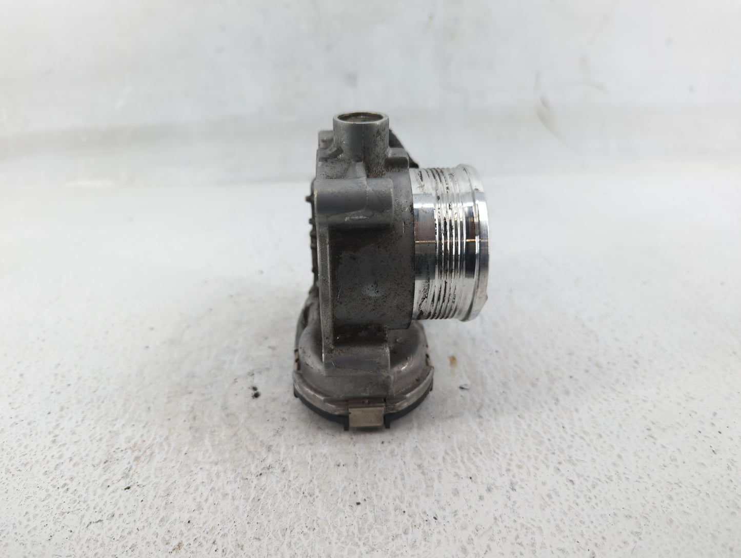 2014-2018 Ford Focus Throttle Body P/N:DS7E-9F991-BB Fits Fits 2014 2015 2016 2017 2018 2019 2020 2021 2022 OEM Used Auto Pa