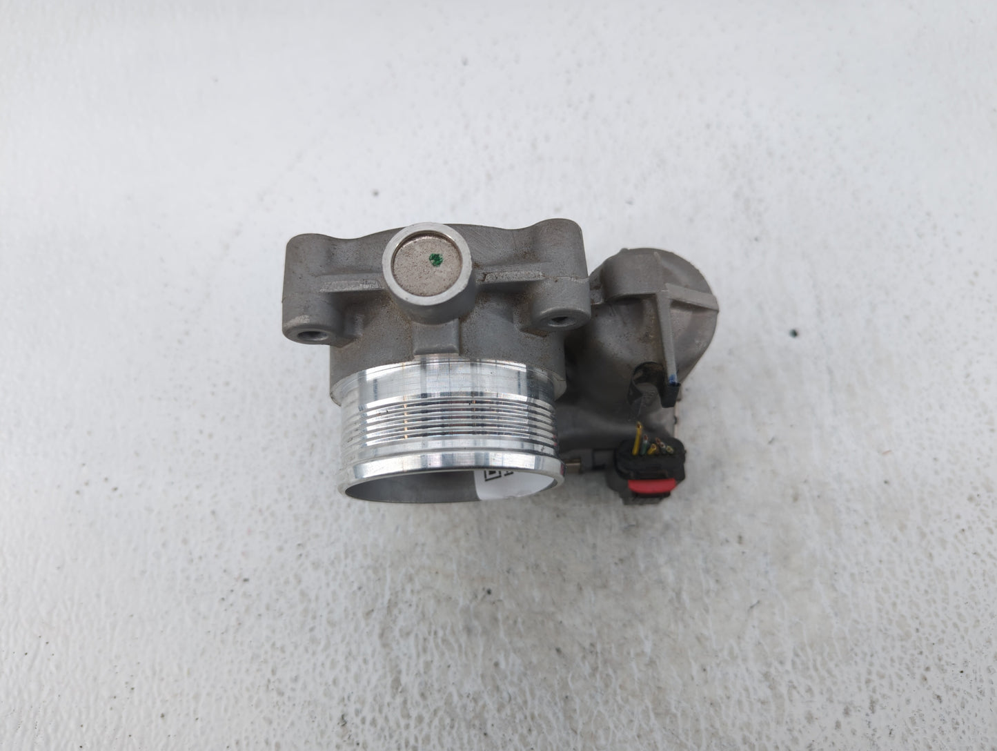 2014-2018 Ford Focus Throttle Body P/N:DS7E-9F991-BB Fits Fits 2014 2015 2016 2017 2018 2019 2020 2021 2022 OEM Used Auto Pa
