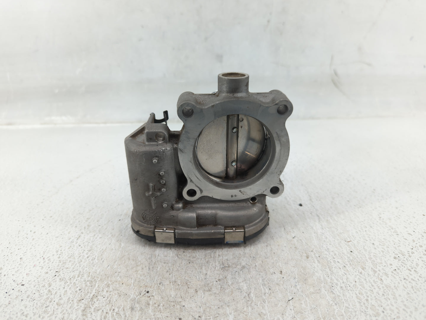 2014-2018 Ford Focus Throttle Body P/N:DS7E-9F991-BB Fits Fits 2014 2015 2016 2017 2018 2019 2020 2021 2022 OEM Used Auto Pa