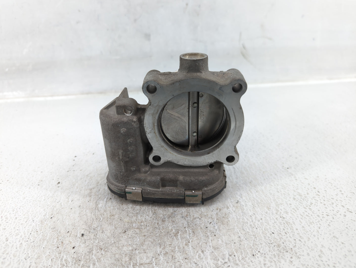 2014-2018 Ford Focus Throttle Body P/N:DS7E-9F991-BB Fits Fits 2014 2015 2016 2017 2018 2019 2020 2021 2022 OEM Used Auto Pa