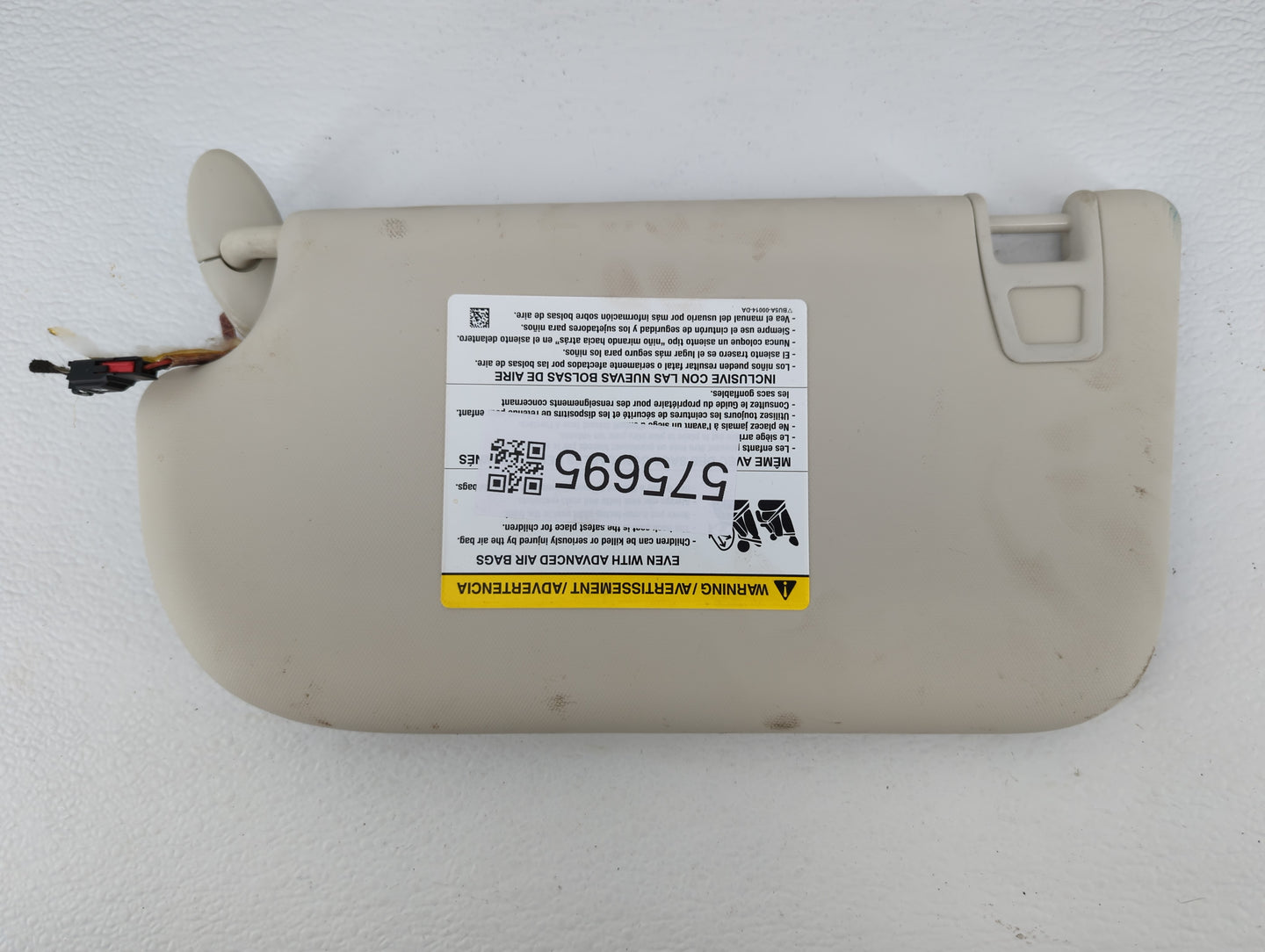 2013-2018 Ford Focus Sun Visor Shade Replacement Passenger Right Mirror Fits Fits 2013 2014 2015 2016 2017 2018 OEM Used Aut