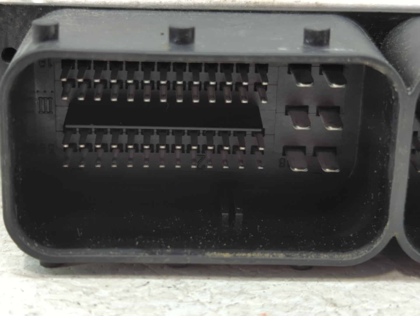 2013-2018 Ford Focus PCM Engine Control Computer ECU ECM PCU OEM P/N:FM5A-12A650-ADB Fits Fits 2013 2014 2015 2016 2017 2018