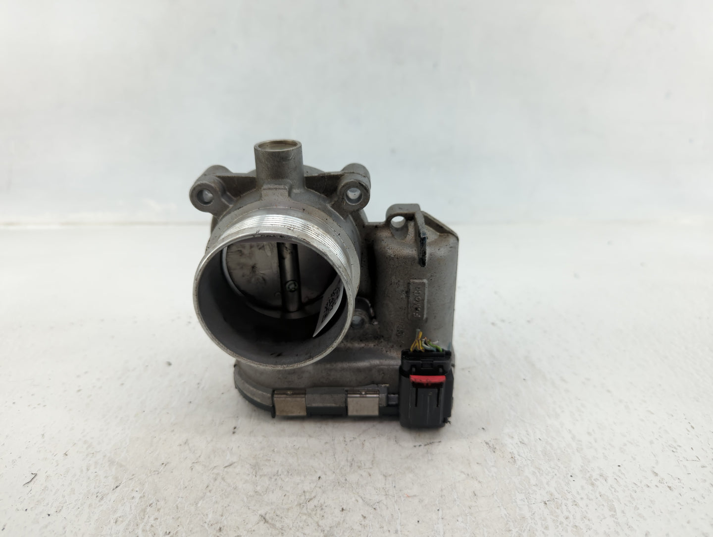 2014-2018 Ford Focus Throttle Body P/N:DS7E-9F991-BB Fits Fits 2014 2015 2016 2017 2018 2019 2020 2021 2022 OEM Used Auto Pa