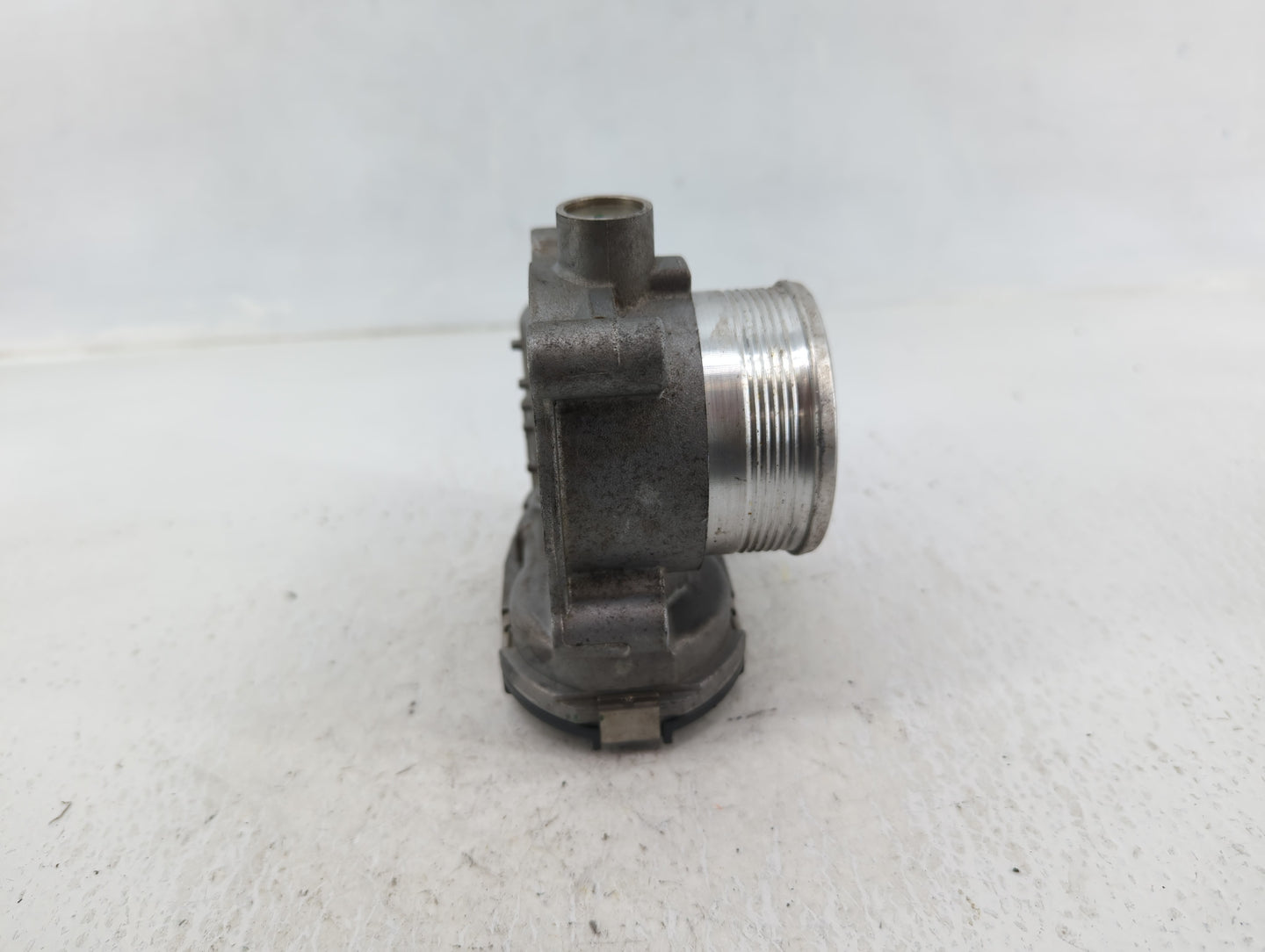 2014-2018 Ford Focus Throttle Body P/N:DS7E-9F991-BB Fits Fits 2014 2015 2016 2017 2018 2019 2020 2021 2022 OEM Used Auto Pa