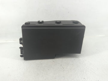 2017-2018 Ford Focus Fusebox Fuse Box Panel Relay Module P/N:AV6T-14A142-AB Fits Fits 2017 2018 OEM Used Auto Parts - Oemuse