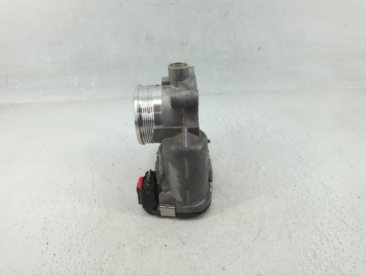 2014-2018 Ford Focus Throttle Body P/N:DS7E-9F991-BB Fits Fits 2014 2015 2016 2017 2018 2019 2020 2021 2022 OEM Used Auto Pa