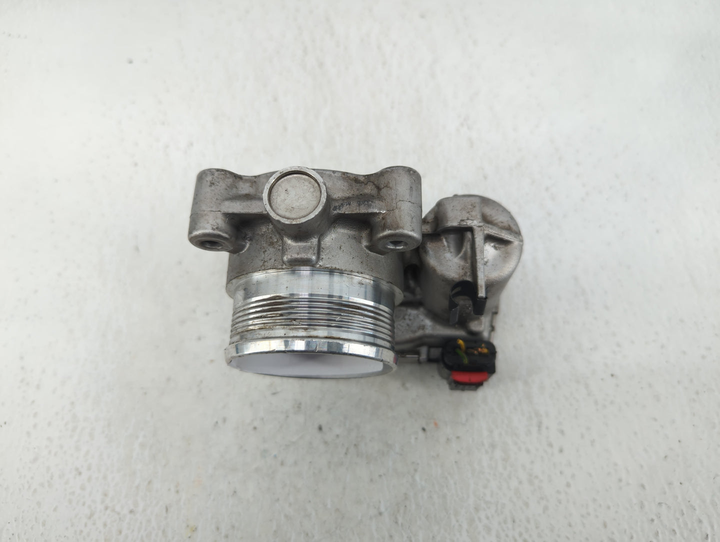 2014-2018 Ford Focus Throttle Body P/N:DS7E-9F991-BB Fits Fits 2014 2015 2016 2017 2018 2019 2020 2021 2022 OEM Used Auto Pa