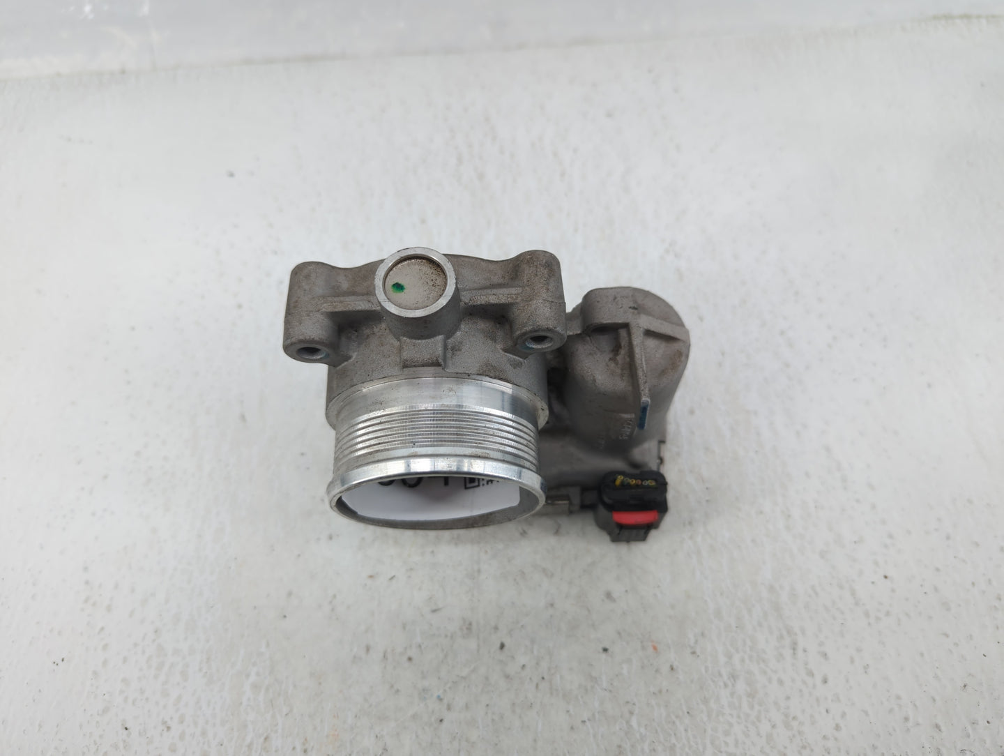 2014-2018 Ford Focus Throttle Body P/N:DS7E-9F991-BB Fits Fits 2014 2015 2016 2017 2018 2019 2020 2021 2022 OEM Used Auto Pa