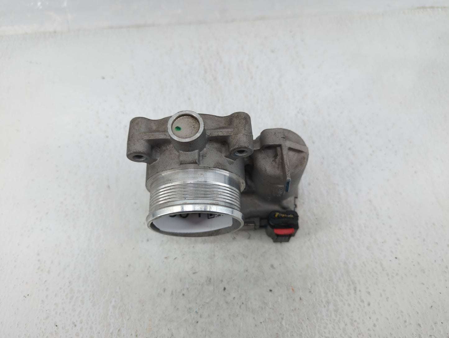 2014-2018 Ford Focus Throttle Body P/N:DS7E-9F991-BB Fits Fits 2014 2015 2016 2017 2018 2019 2020 2021 2022 OEM Used Auto Pa