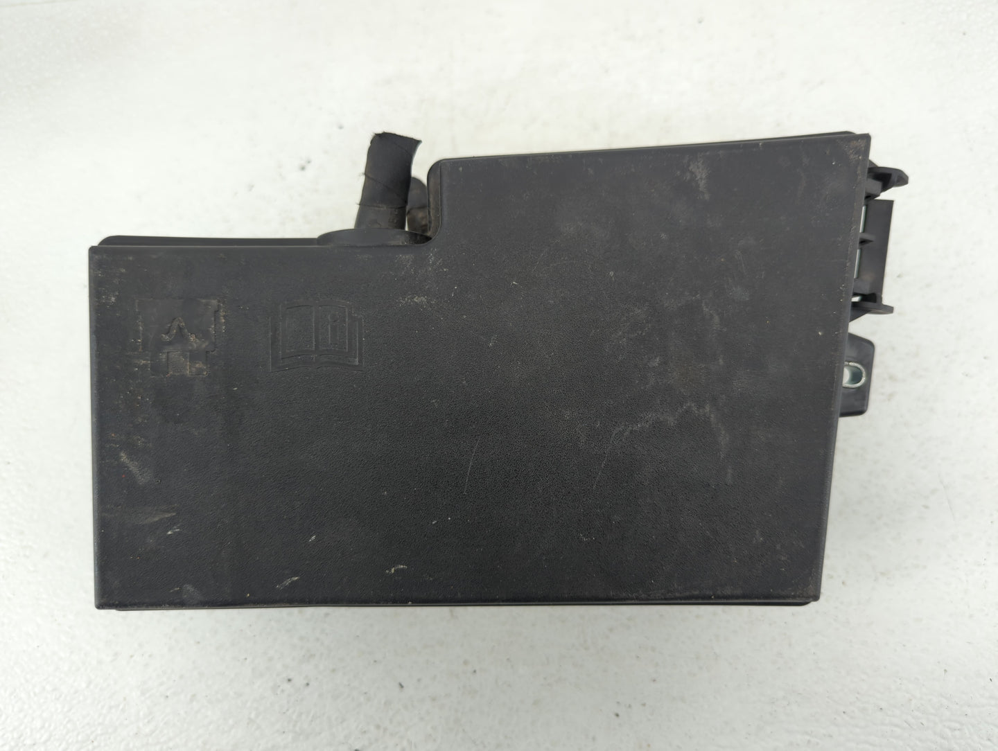 2017-2018 Ford Focus Fusebox Fuse Box Panel Relay Module P/N:AV6T-14A067-AD Fits Fits 2017 2018 OEM Used Auto Parts - Oemuse