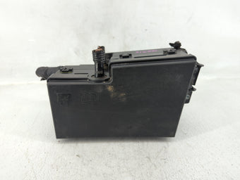 compare product 2017-2018 Ford Focus Fusebox Fuse Box Panel Relay Module P/N:AV6T-14A067-AD Fits Fits 2017 2018 OEM Used Auto Parts