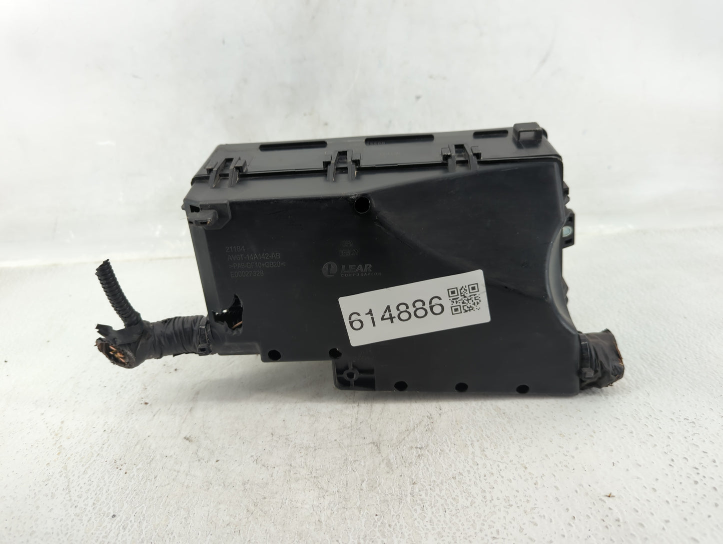 2017-2018 Ford Focus Fusebox Fuse Box Panel Relay Module P/N:AV6T-14A067-AD Fits Fits 2017 2018 OEM Used Auto Parts - Oemuse