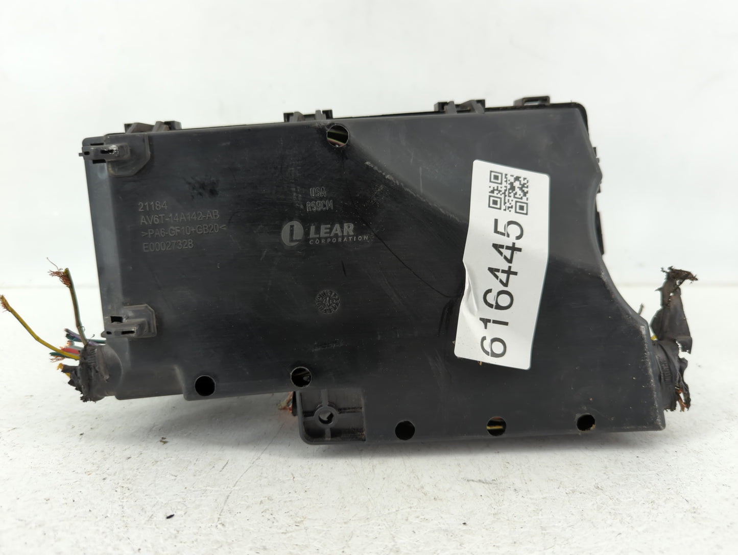 2017-2018 Ford Focus Fusebox Fuse Box Panel Relay Module P/N:AV6T-14A067-AD Fits Fits 2017 2018 OEM Used Auto Parts - Oemuse