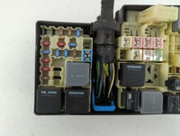 2017-2018 Ford Focus Fusebox Fuse Box Panel Relay Module P/N:AV6T-14A067-AD Fits Fits 2017 2018 OEM Used Auto Parts - Oemuse