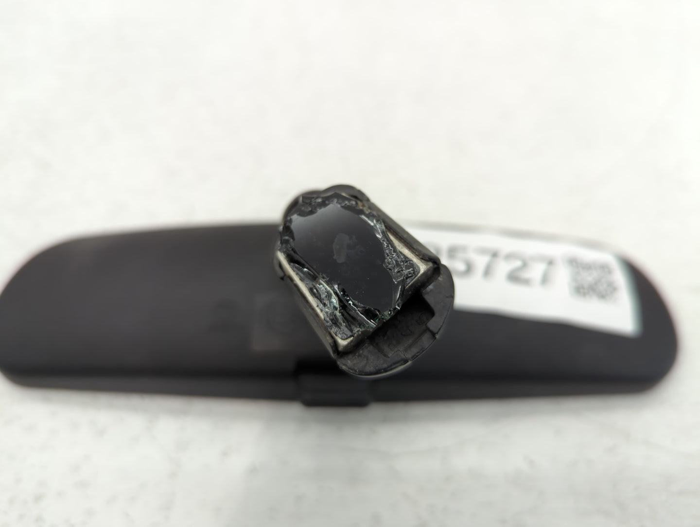 2010-2018 Ford Focus Interior Rear View Mirror Replacement OEM P/N:E8011681 Fits OEM Used Auto Parts - Oemusedautoparts1.com